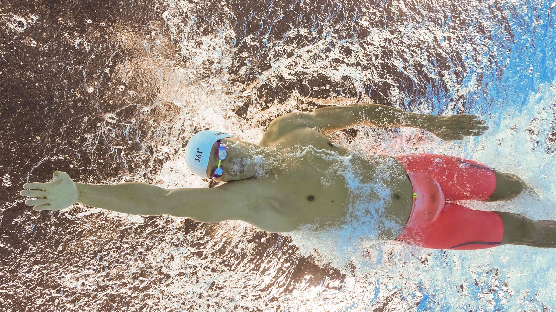 “生死瞬间：救援背后的人性光辉”，生死瞬间视频