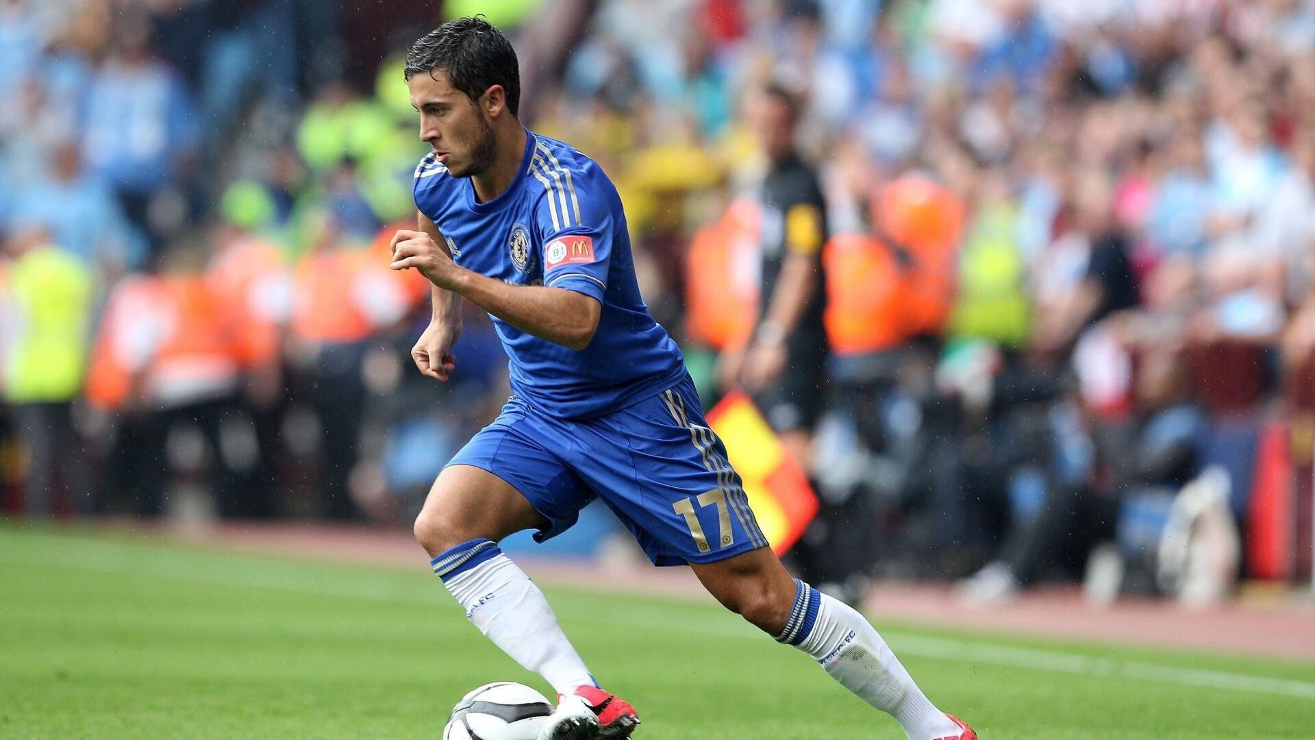 开云体育场-美国马术协会授予劳拉·克劳特“年度最佳盛装舞步骑手”称号。