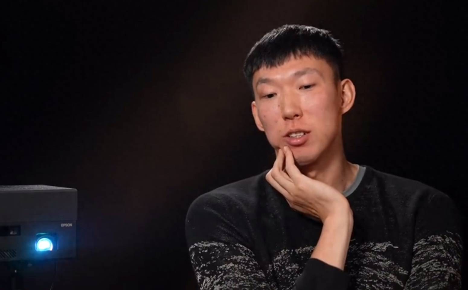 开云体育入口-周琦：中国男篮新核心的争议与期待的简单介绍