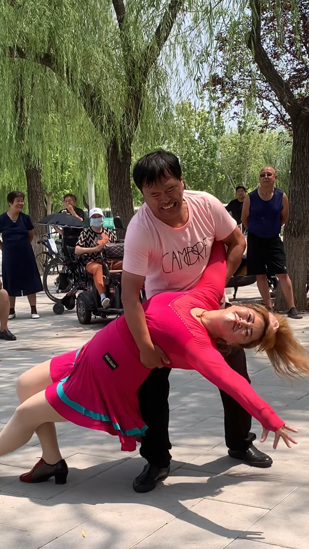 -民间体育达人秀：素人绝技惊艳全网的简单介绍