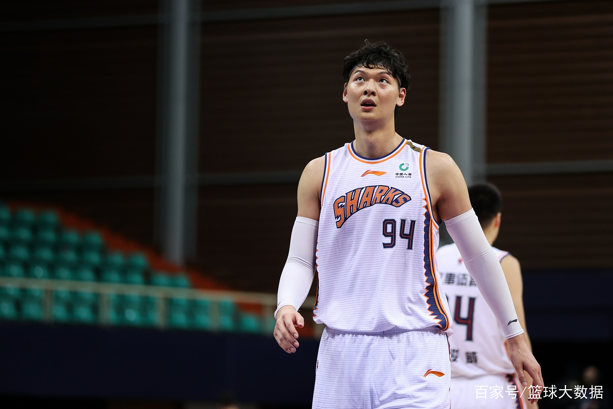 开云体育在线登入-CBA战术趋势：小球打法普及，传统中锋没落？的简单介绍